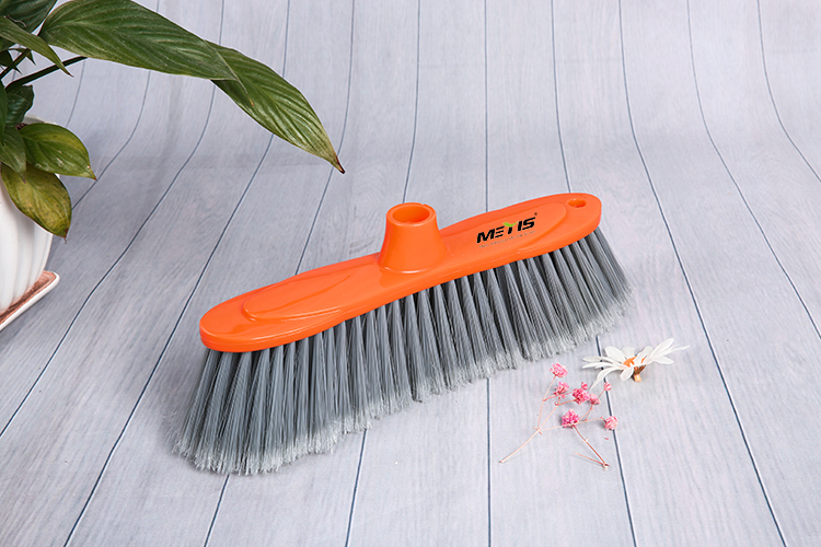 China Low Price Italian Household Cleaning Floor Soft Long Bristle Sweeping Broom Metis 9228